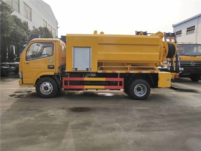 五十鈴吸糞車與吸污車 城市環(huán)衛(wèi)的得力助手
